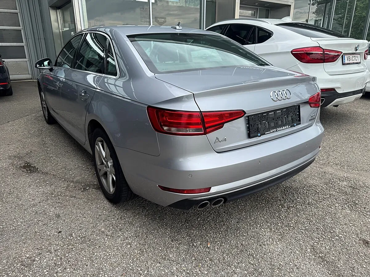 Audi A4 2018 photo 2