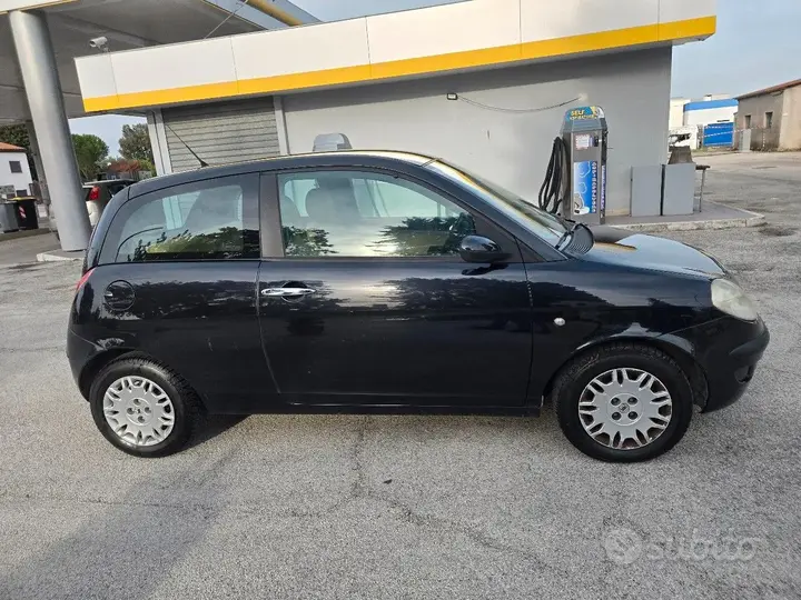 Lancia Ypsilon 2004 photo 5