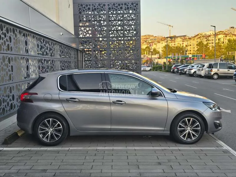 Peugeot 308 2016 photo 2