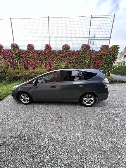 Toyota Prius 2013 photo 5