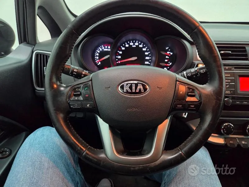 Kia Rio 2016 photo 5
