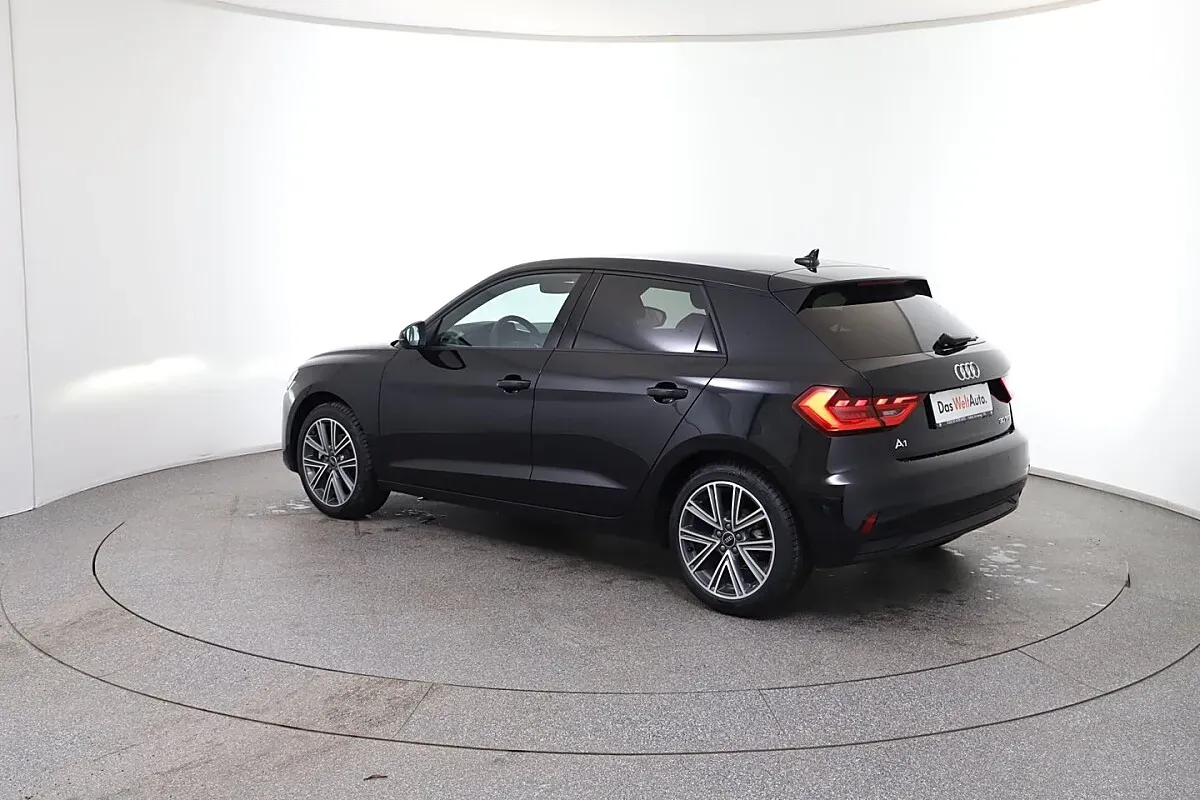 Audi A1 2026 photo 3