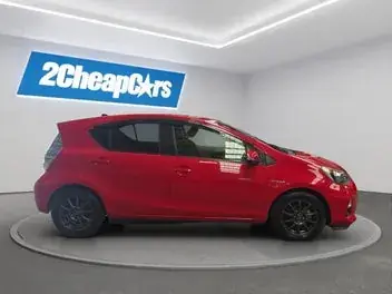 Toyota Aqua 2013 photo 5