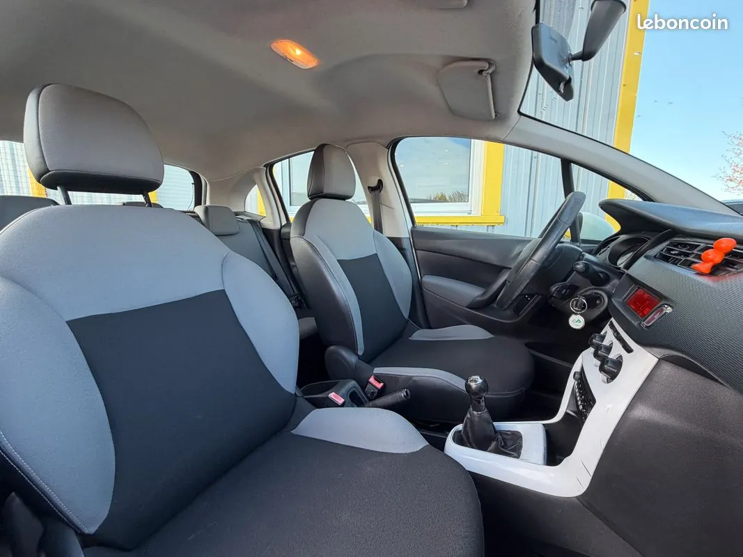 Citroen C3 2011 photo 4