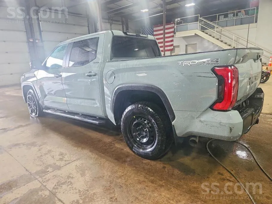 Toyota Tundra 2025 photo 2