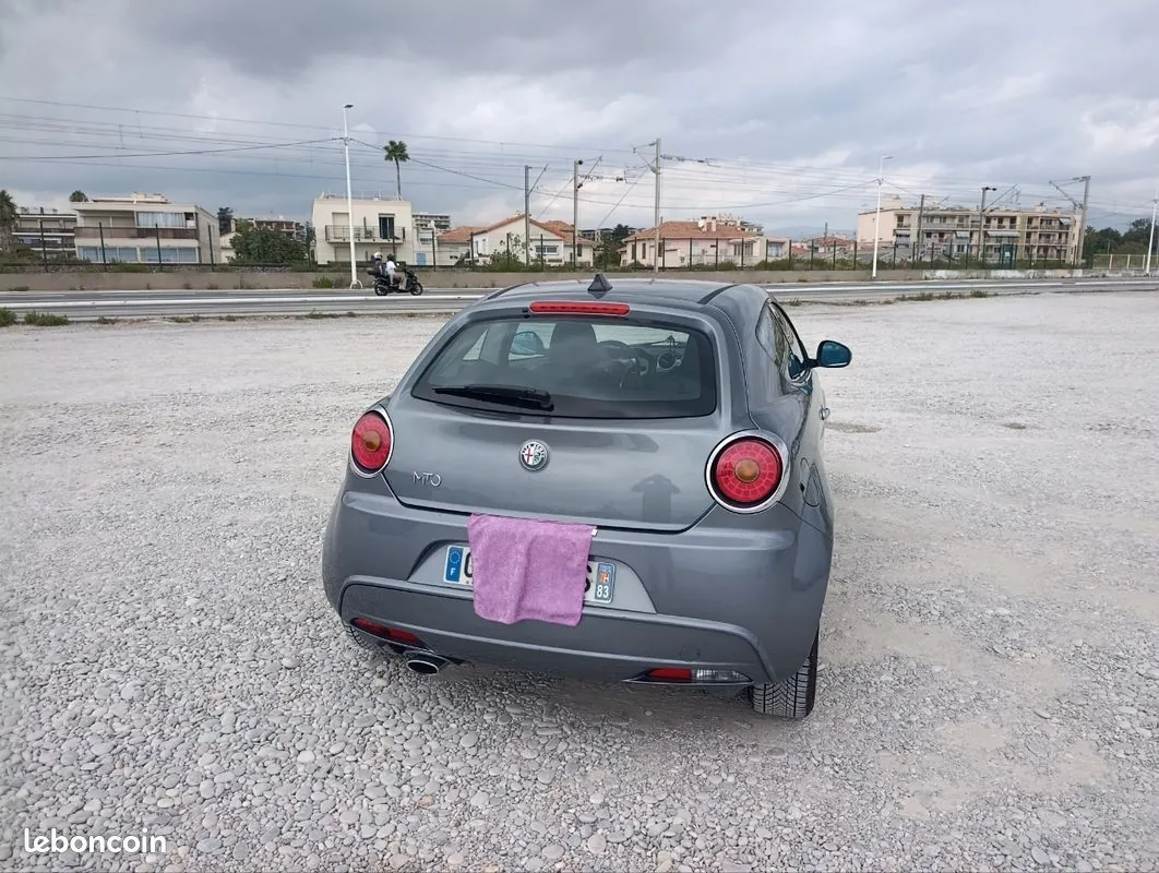 Alfa Romeo Mito 2010 photo 2