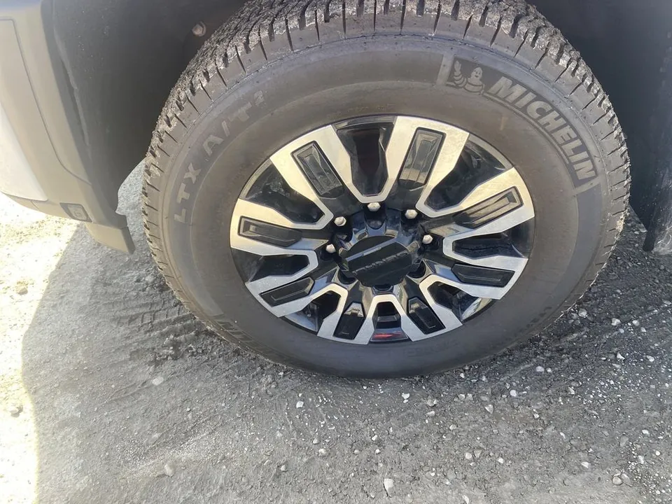 GMC Sierra 3500 2024 photo 3
