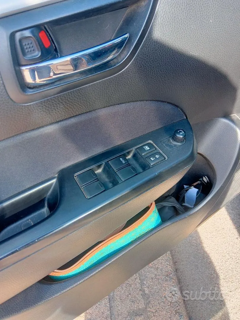 Suzuki Swift 2013 photo 5