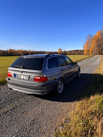 BMW 320I 2005 photo 4