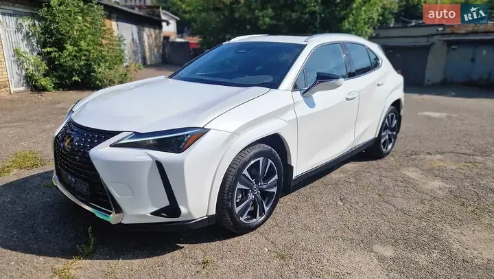 Lexus Ux 2025 photo 2