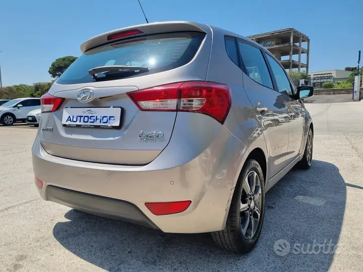 Hyundai Ix20 2017 photo 4