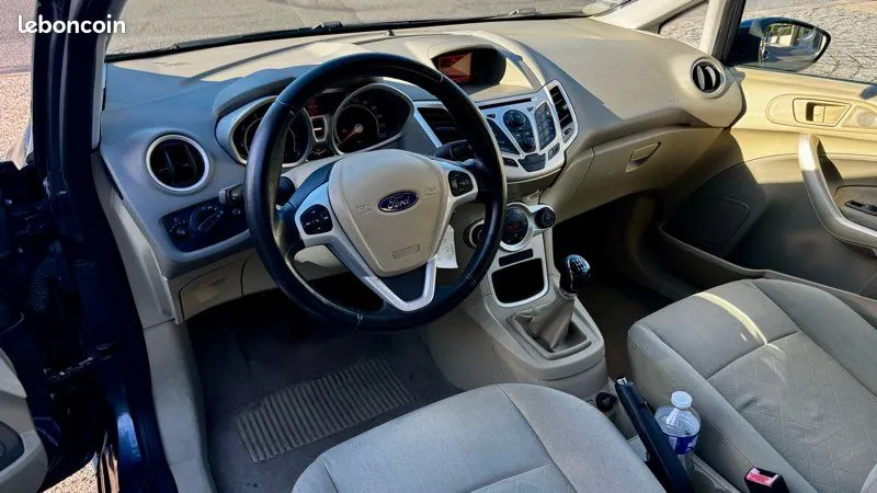 Ford Fiesta 2008 photo 2