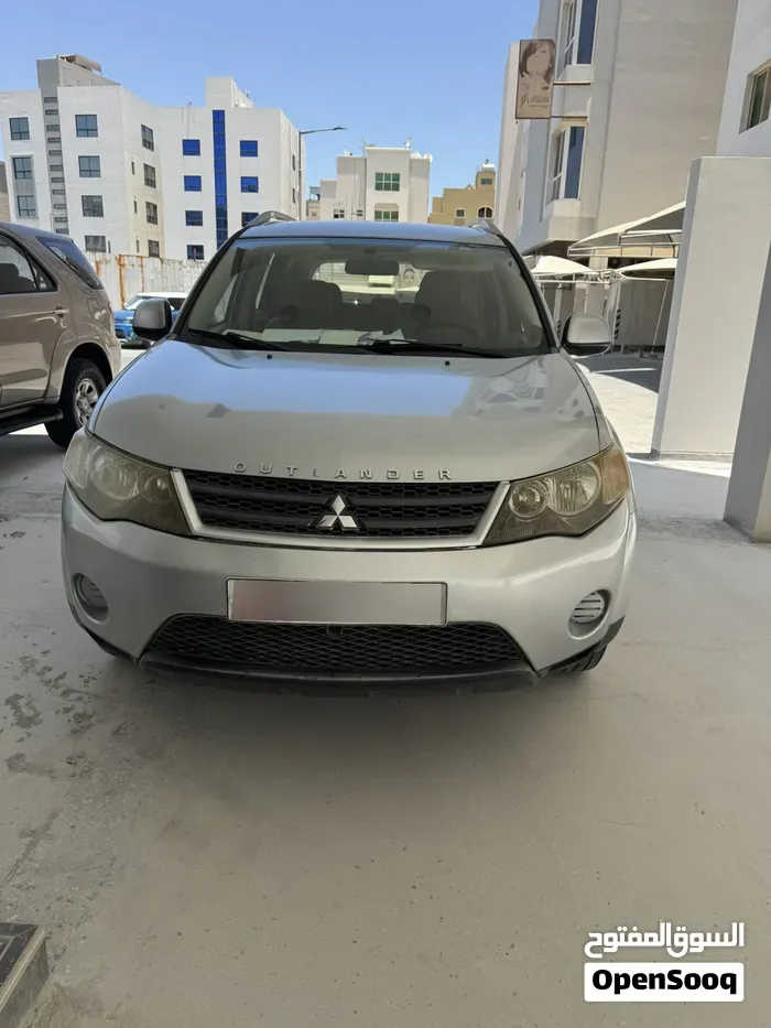 Mitsubishi Outlander 2009 photo 2