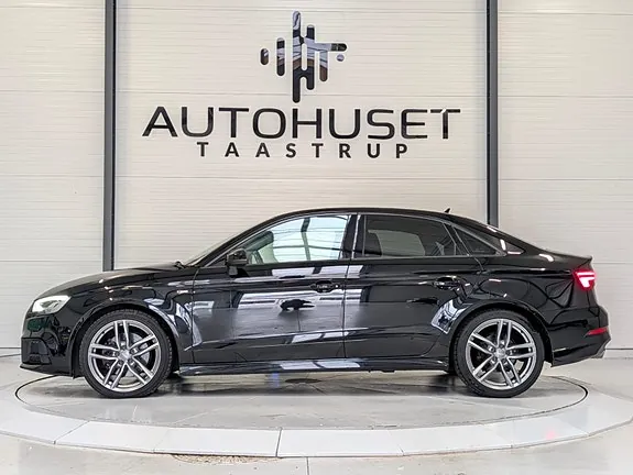 Audi A3 2019 photo 3
