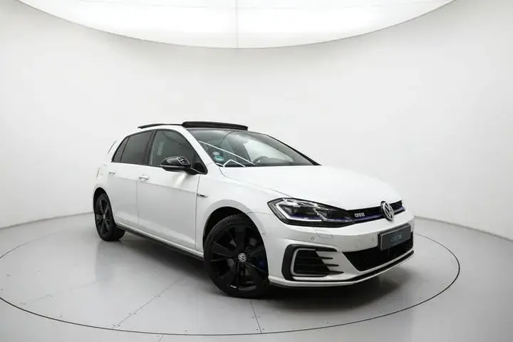 Volkswagen Golf 2017 photo 3