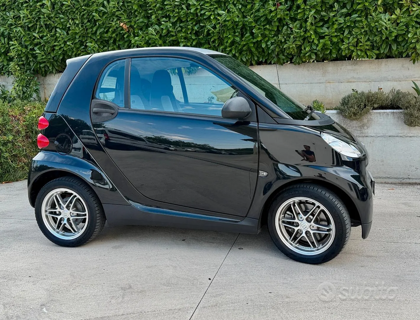 Smart Fortwo 2012 photo 2