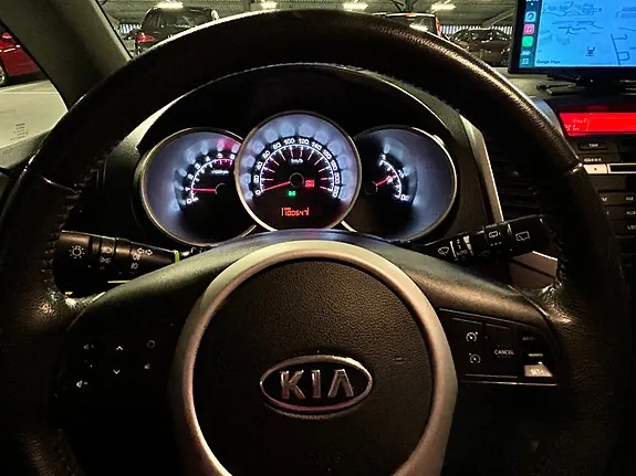 Kia Venga 2013 photo 4