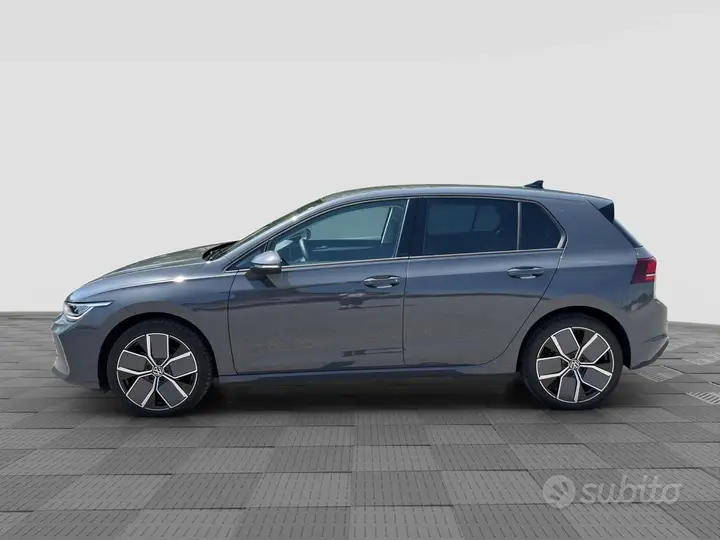 Volkswagen Golf 2024 photo 2