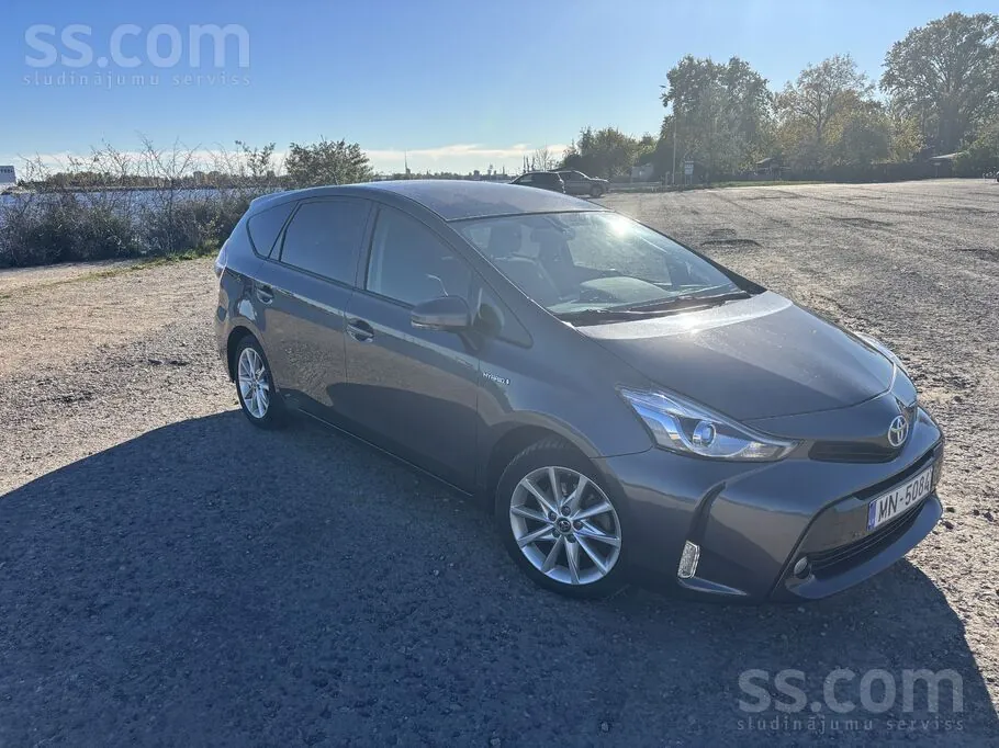 Toyota Prius 2015 photo 5