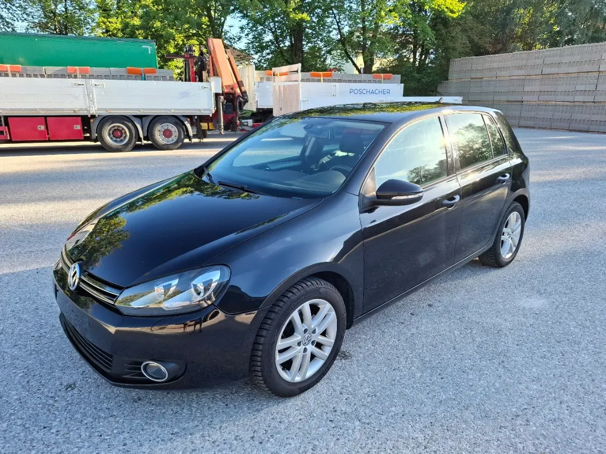 Volkswagen Golf 2010 photo 3