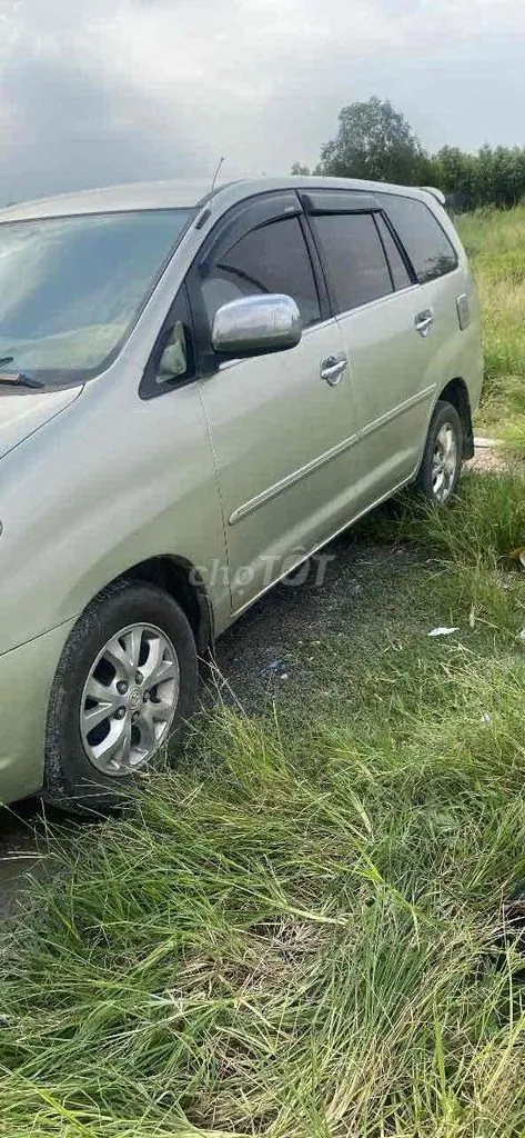 Toyota Innova 2006 photo 5