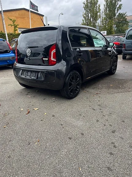 Volkswagen Up 2013 photo 5