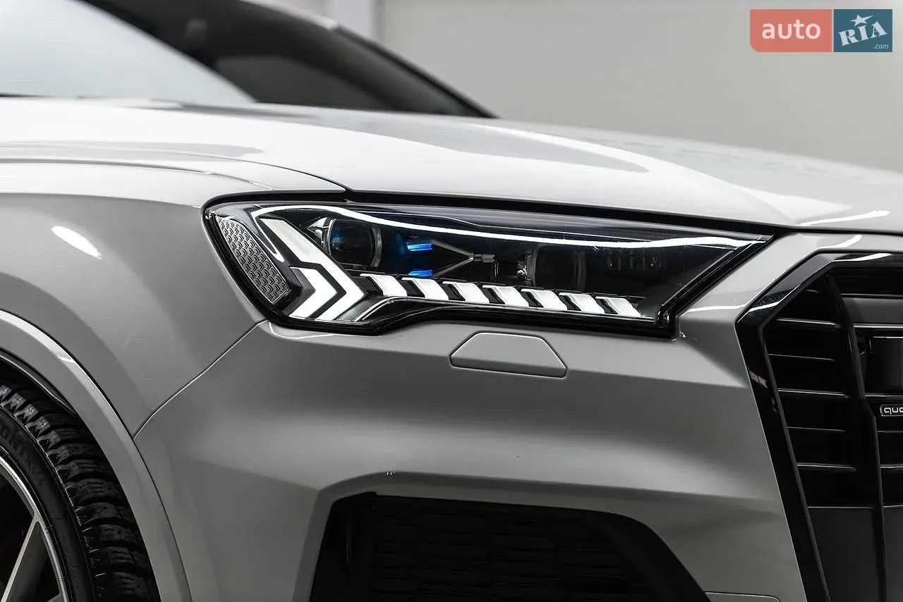 Audi Q7 2021 photo 3