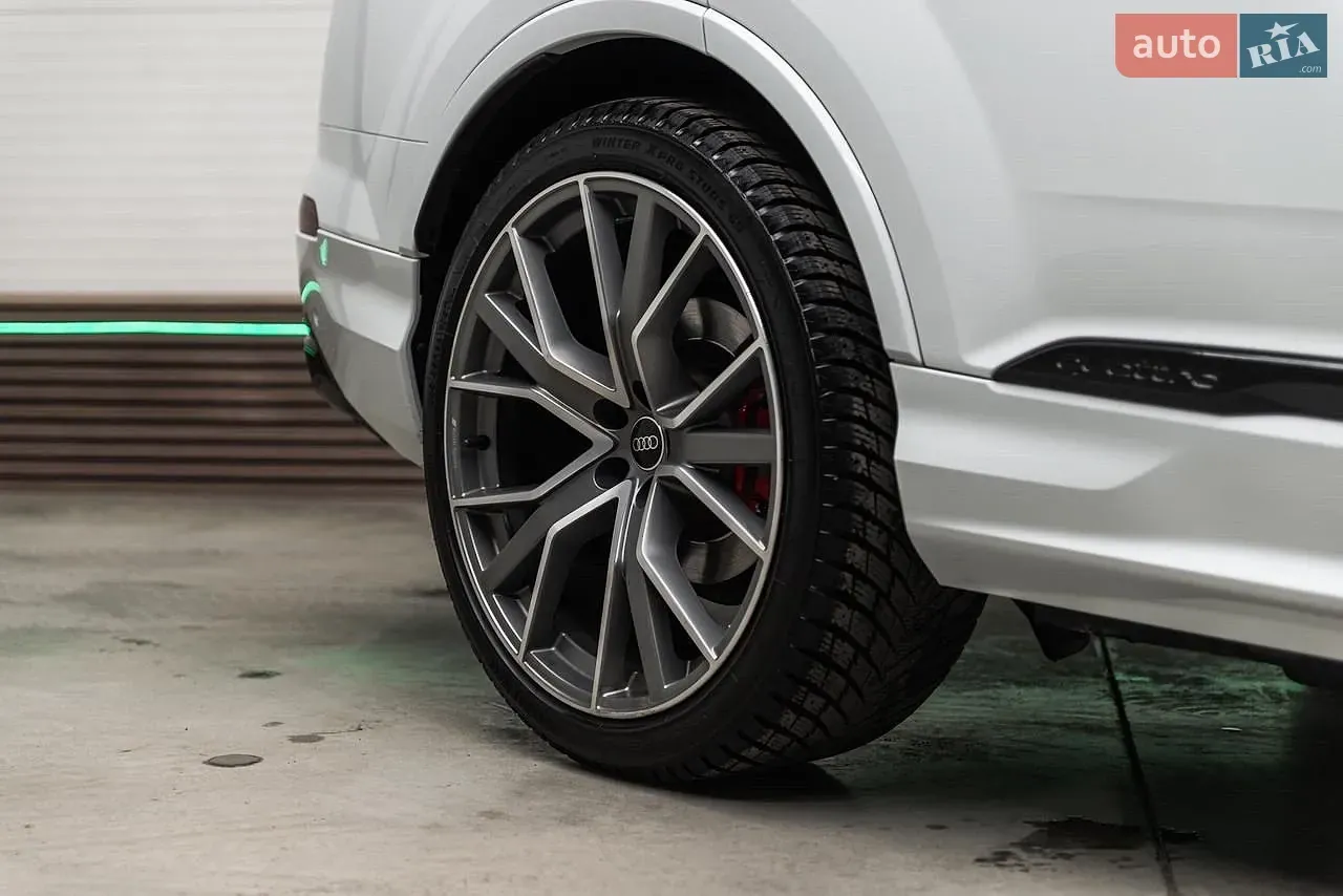 Audi Q7 2021 photo 4