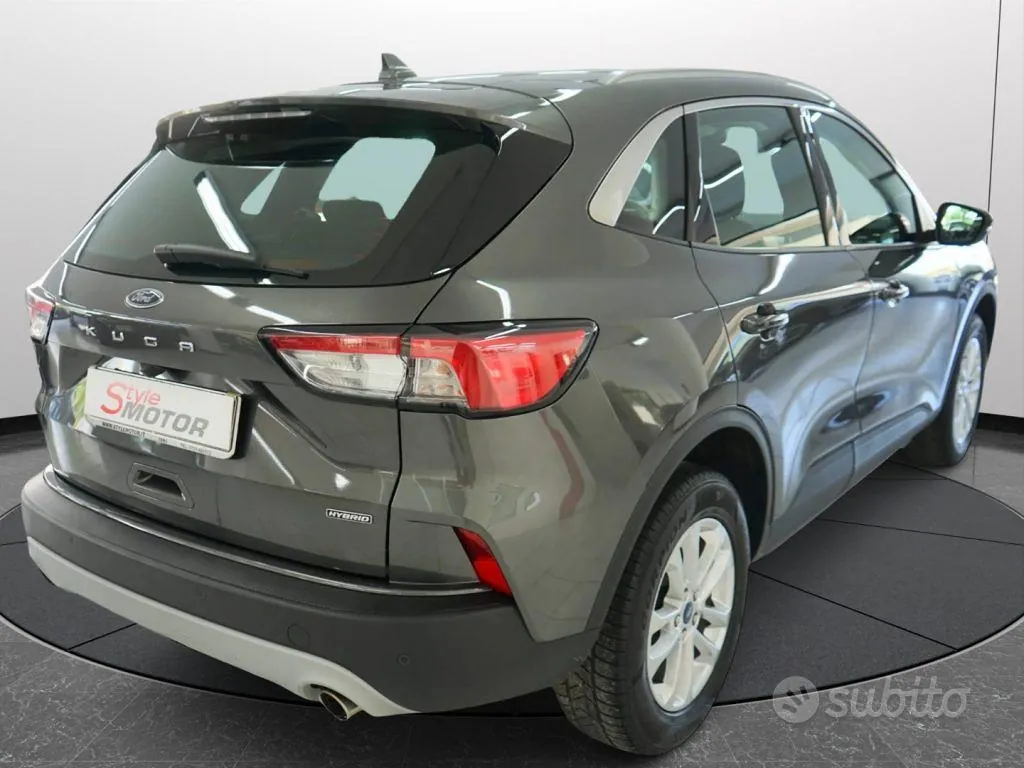 Ford Kuga 2022 photo 3