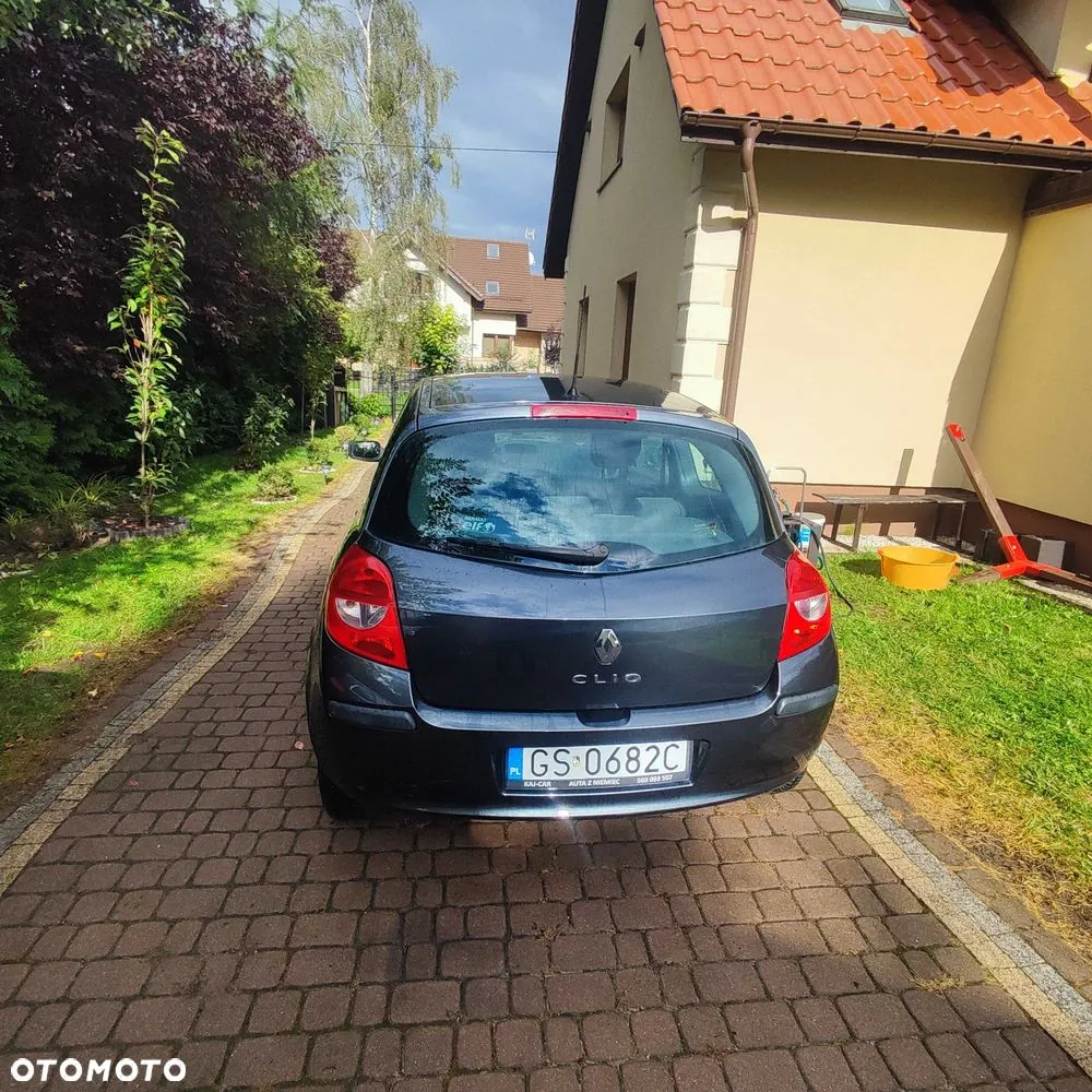 Renault Clio 2008 photo 5