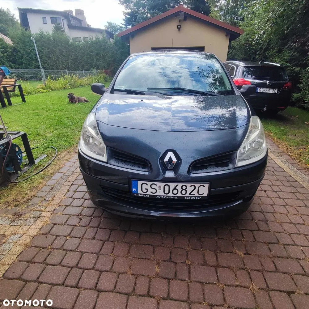 Renault Clio 2008 photo 2