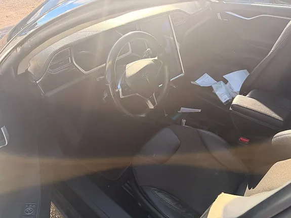 Tesla Model S 2014 photo 2