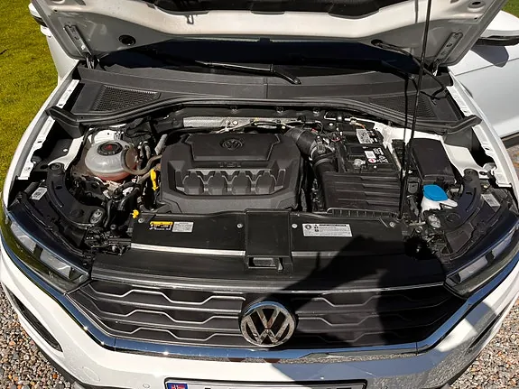 Volkswagen T-Roc 2019 photo 2