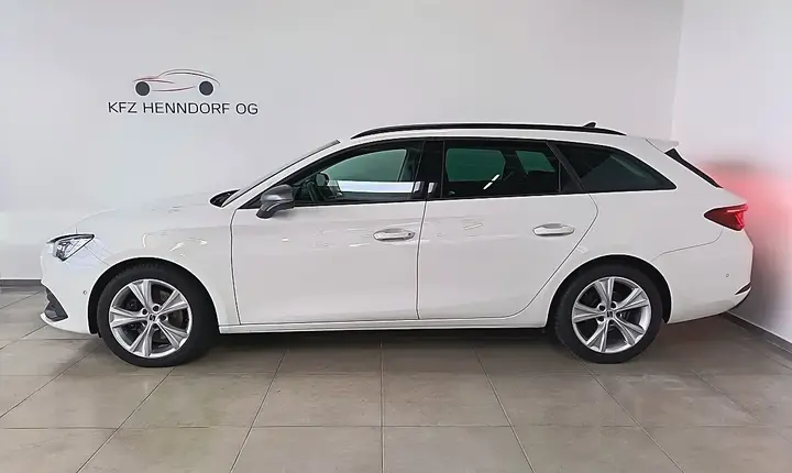 Seat Leon 2023 photo 3