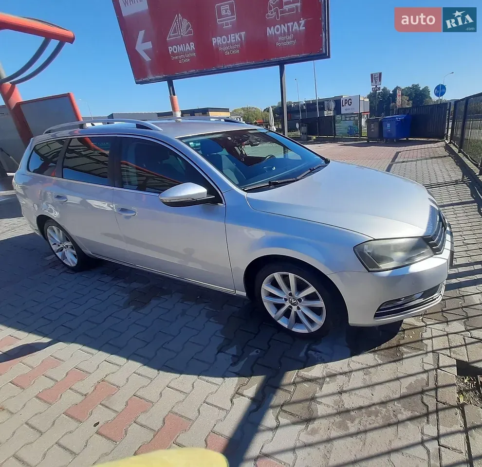 Volkswagen Passat 2011 photo 5