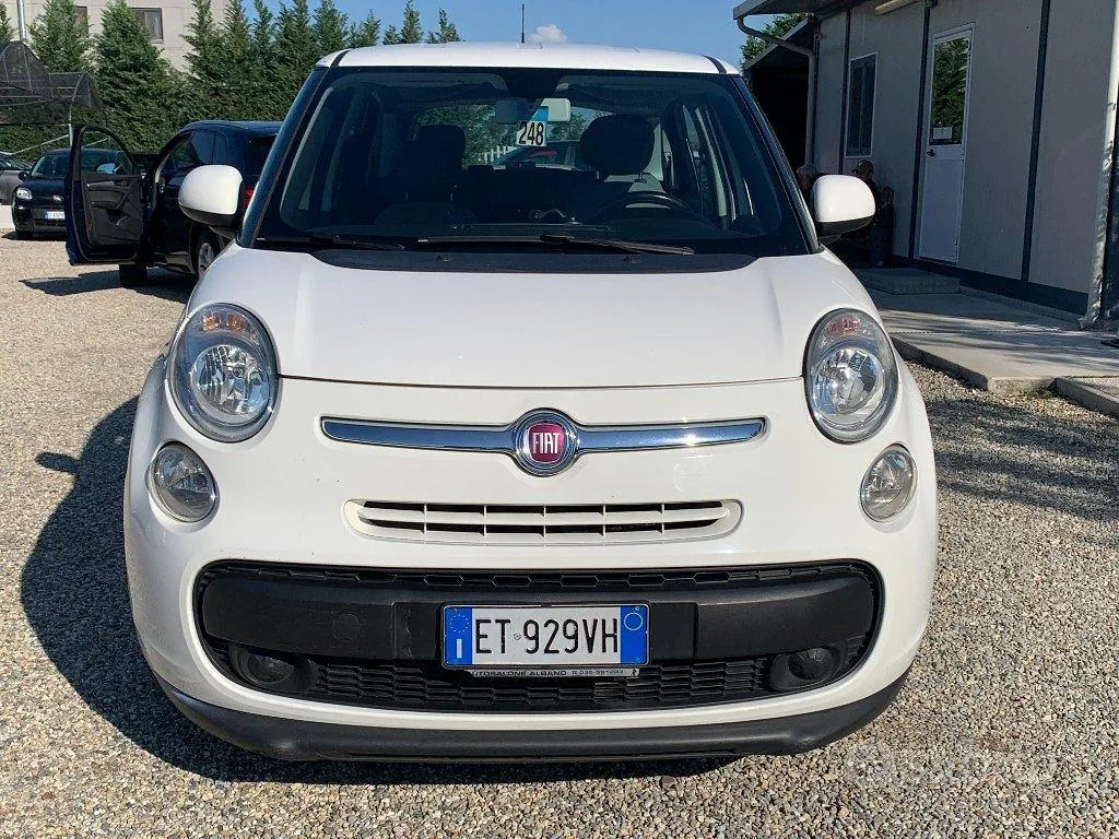 Fiat 500L 2014 photo 2