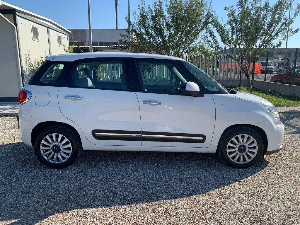 Fiat 500L 2014 photo 4