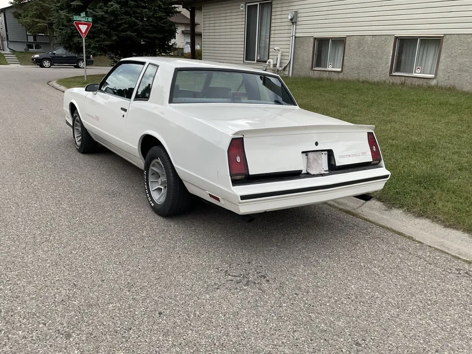 Chevrolet Monte Carlo 1986 photo 3