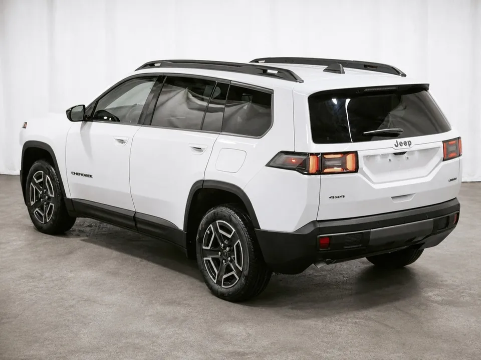 Jeep Cherokee 2026 photo 4