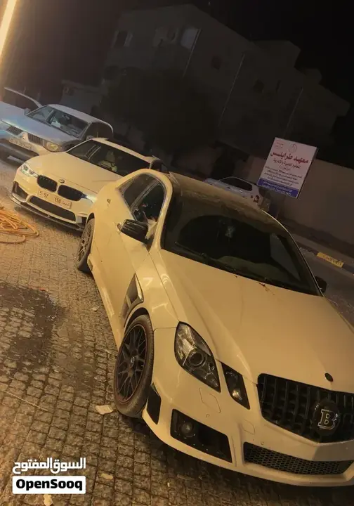 Mercedes-Benz E-Class 2011 photo 4