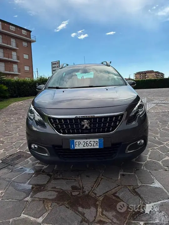 Peugeot 2008 2018 photo 2