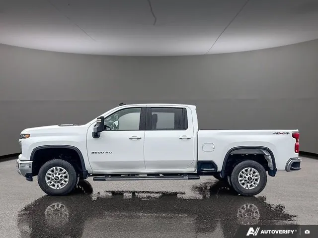 Chevrolet Silverado 2500Hd 2025 photo 2