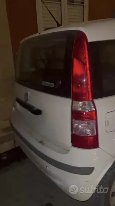 Fiat Panda 2011 photo 2
