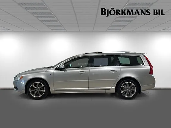 Volvo V70 2012 photo 4