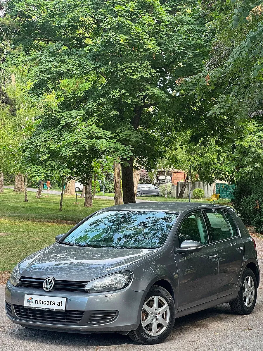 Volkswagen Golf 2012 photo 2