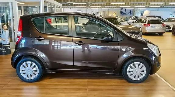 Suzuki Splash 2013 photo 5