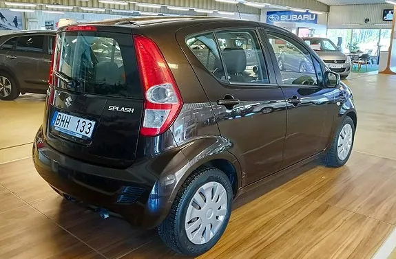 Suzuki Splash 2013 photo 4