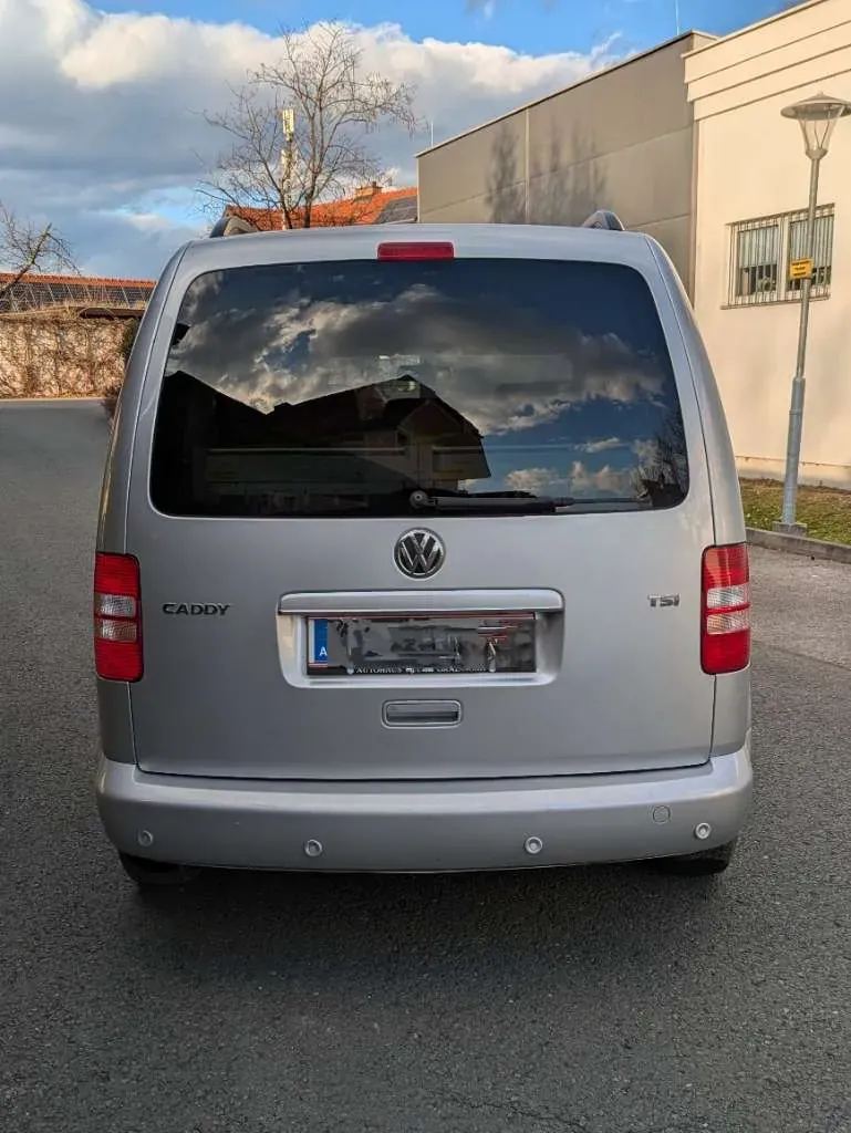 Volkswagen Caddy 2011 photo 2