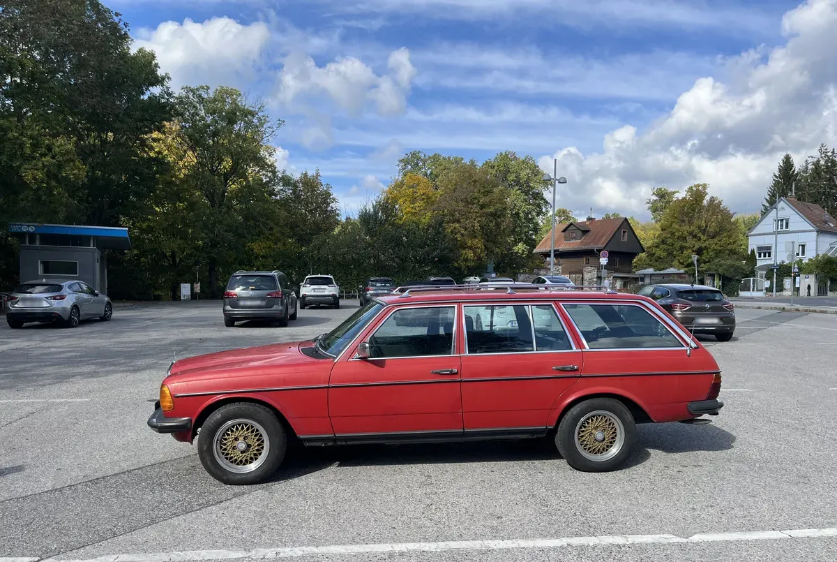 Mercedes-Benz Sonstige 1985 photo 2