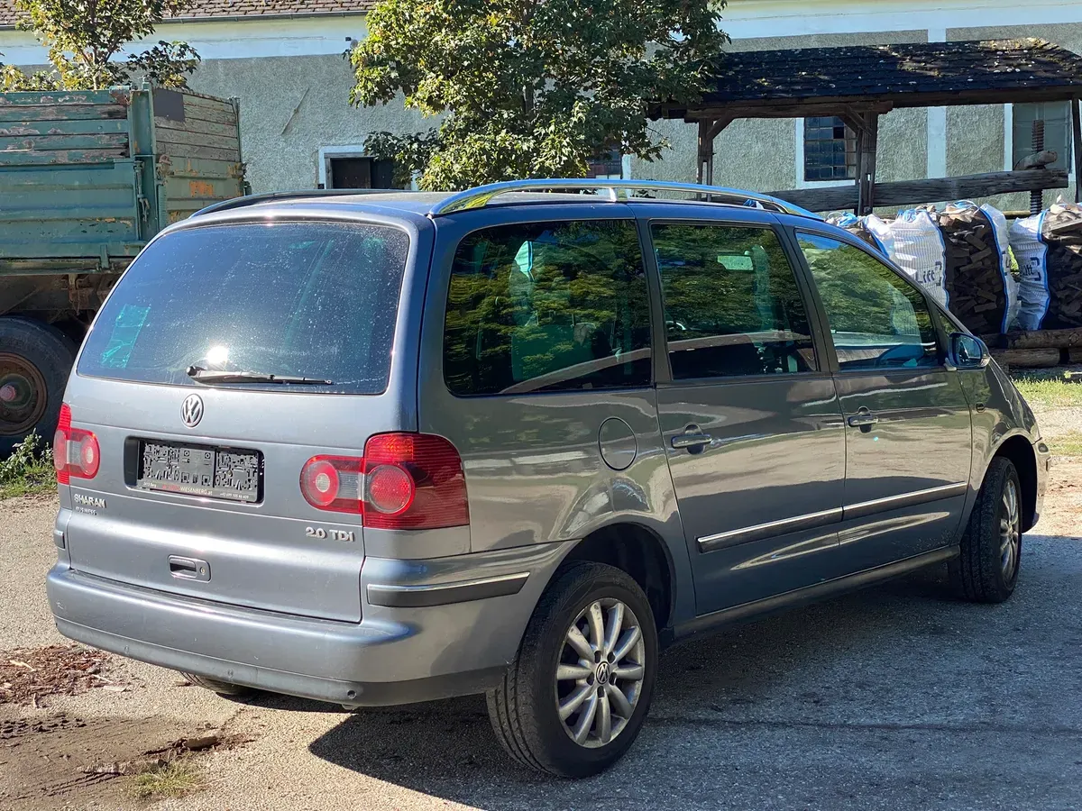 Volkswagen Sharan 2009 photo 3